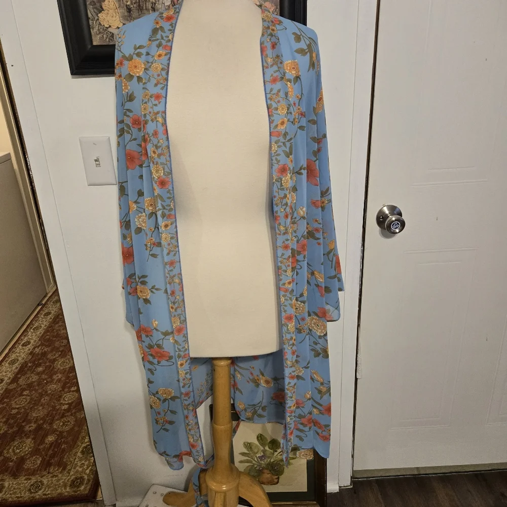 Josie:Floral Blue Robe. 40 - Picture 3 of 4
